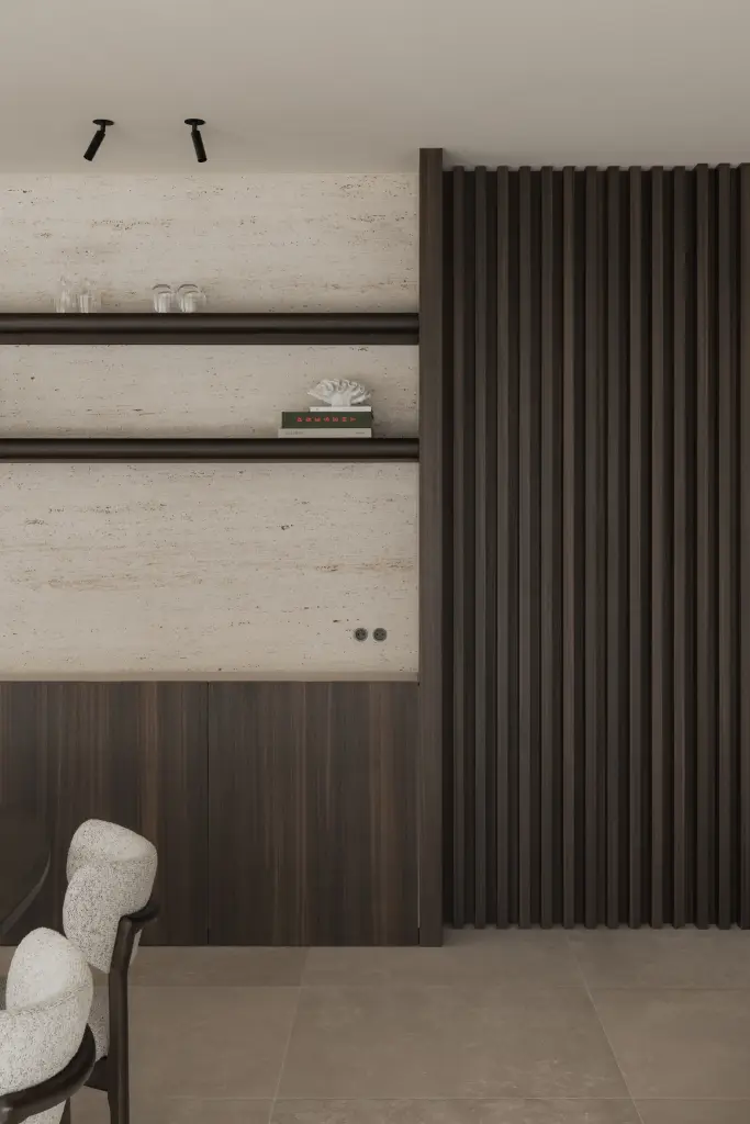 Eettafel voor een wandkast met travertijn rugwand, planken en lamellenpaneel, Nieuwbouwwoning in Roeselare, interieur Laura Calleeuw